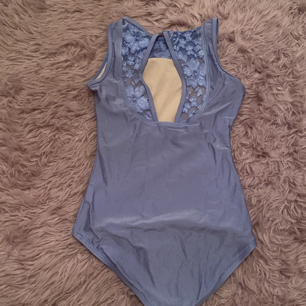 Lace leotard - Picture 4 of 4
